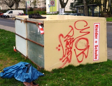 Container Ecke Hermann-Löns-Straße / Schönaustraße